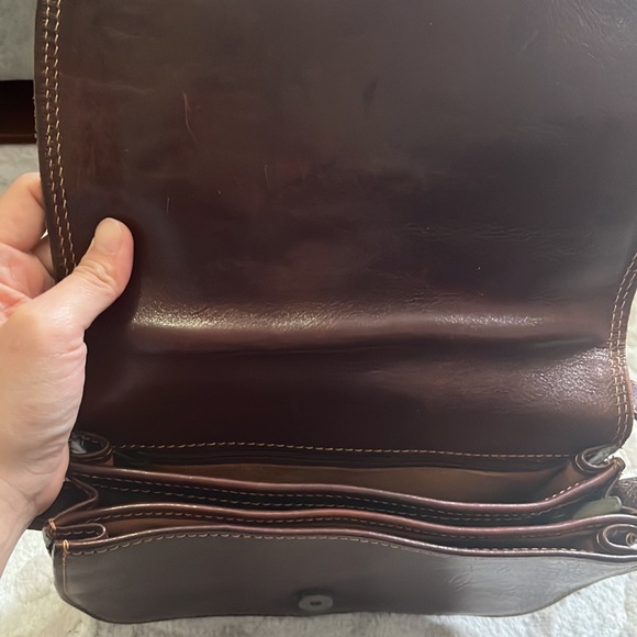 Genuine Leather crossbody bag - Picture 3 of 5